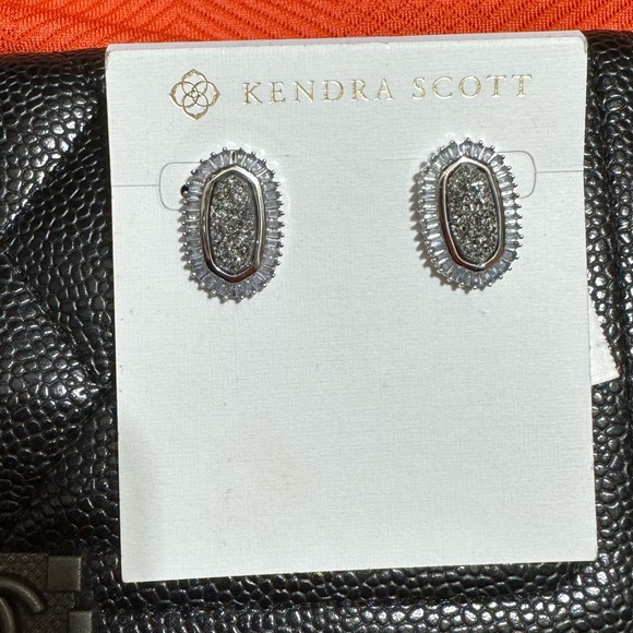NEW KENDRA SCOTT Baguette Ellie Stud Earrings SILVER DIAMOND ROCK STONE GEMSTONE - Picture 2 of 13
